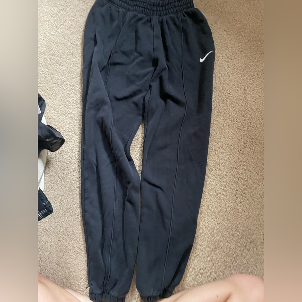 Black Nike sweatpants, size small